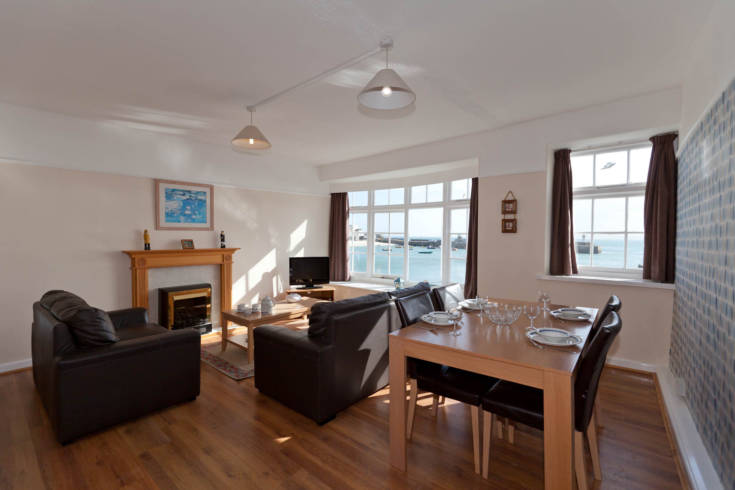 Lounge and dining area