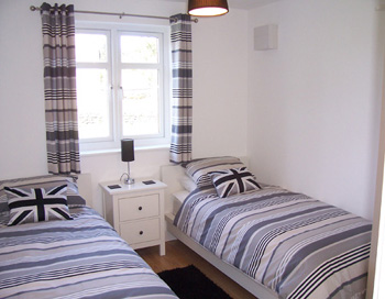 Twin bedroom