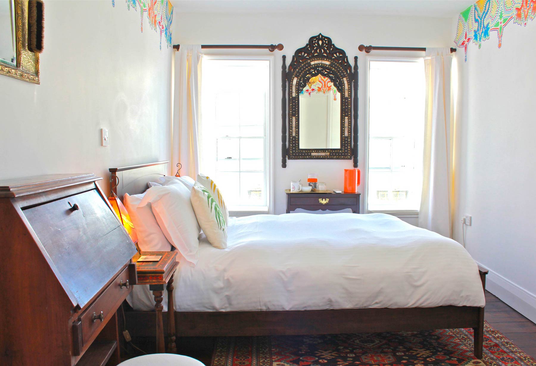 Bedroom with harbour view
