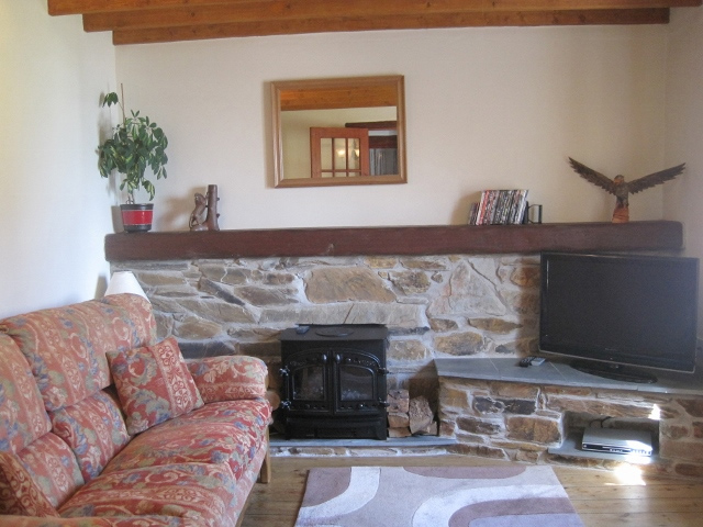 Lounge at Carolyn&rsquo;s Cottage