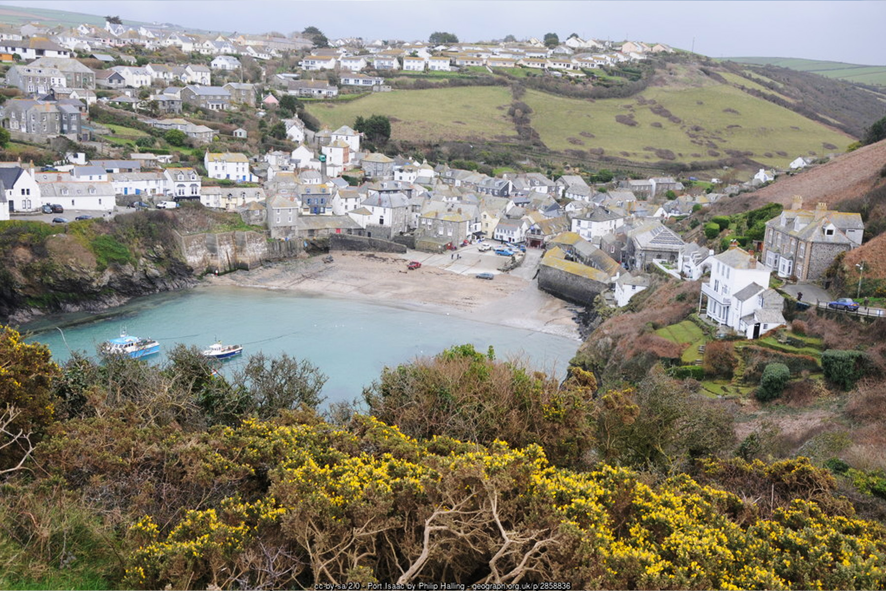 Port Isaac harbour beach  - Cornwall coastal holidays