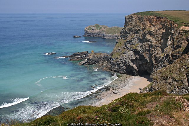 Basset's Cove from the coastal path remote beach near Portreath - Cornwall coastal walking holidays