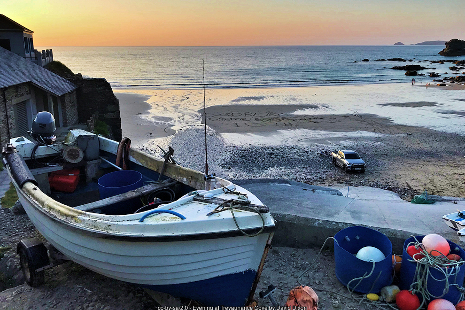 Evening at Trevaunance Cove Beach - Cornwall coastal holidays
