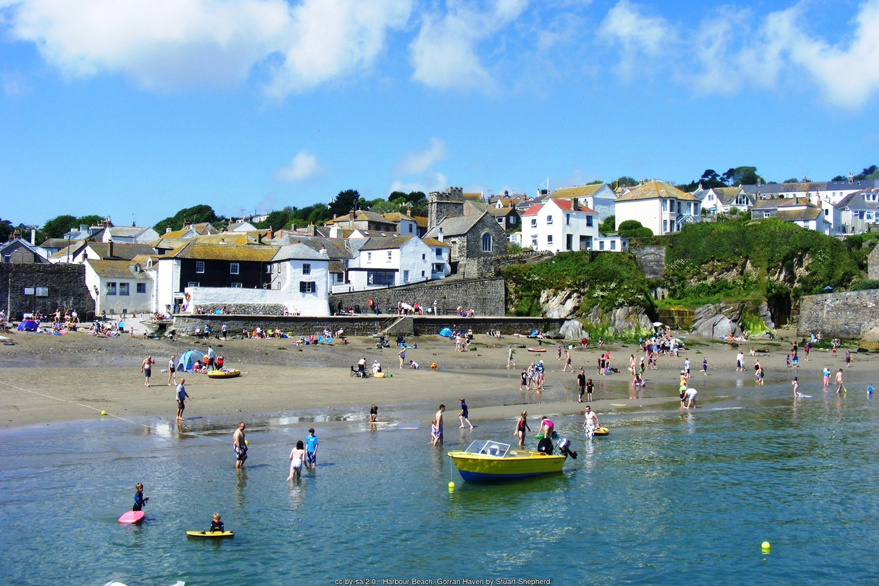 Gorran Haven's sandy beach - easy beach for family swimming and paddling - Cornwall coastal village holidays