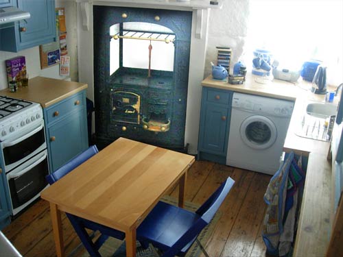 Kitchen with the original Cornish range