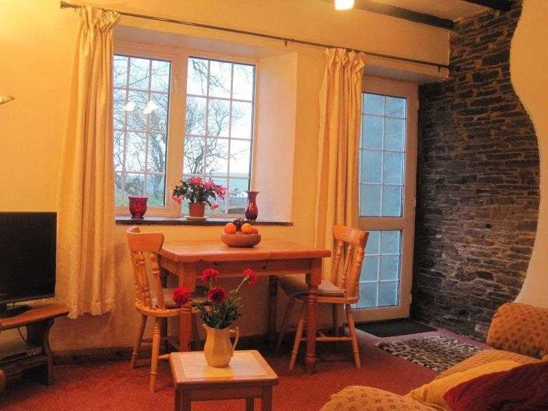 Old Dairy, St Juliot &ndash; sleeps 2