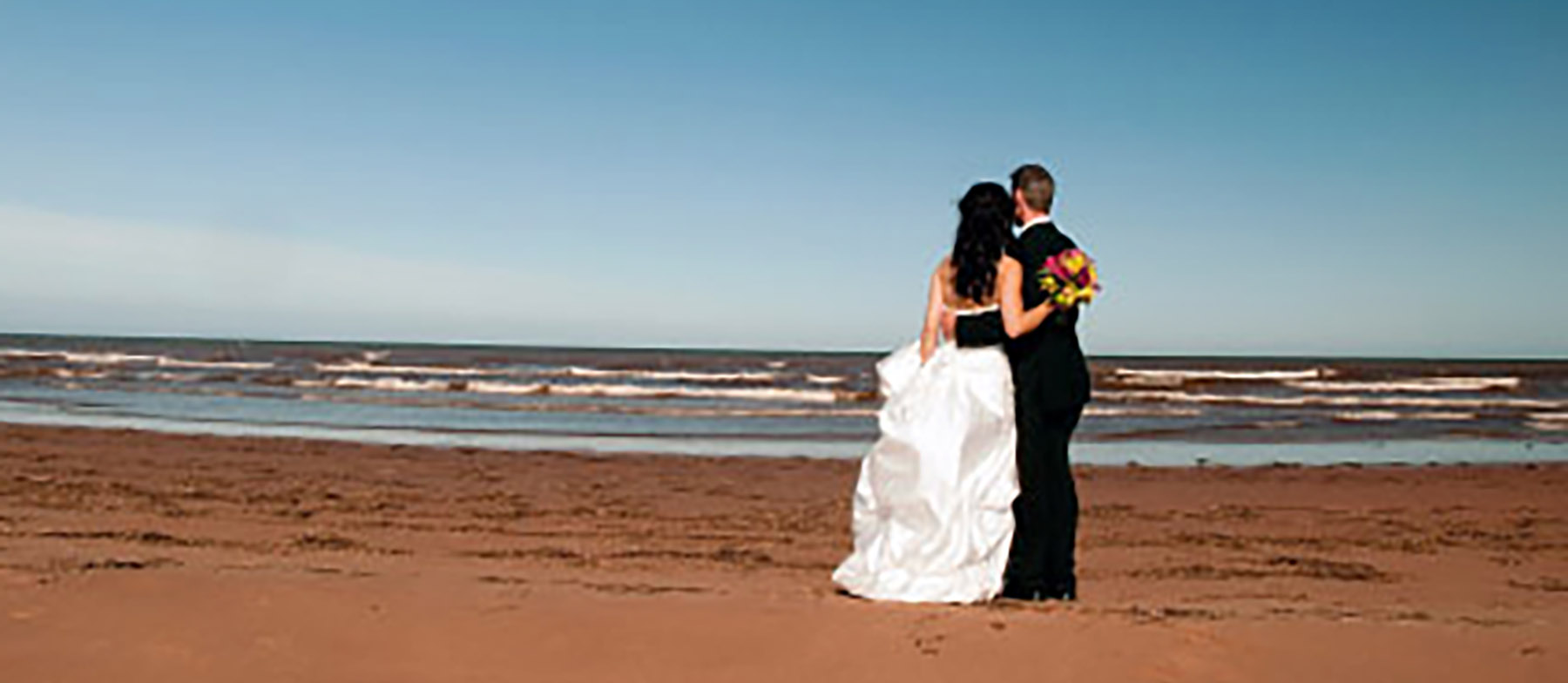 Cornwall wedding venues - a wedding celebration on the Cornish coast