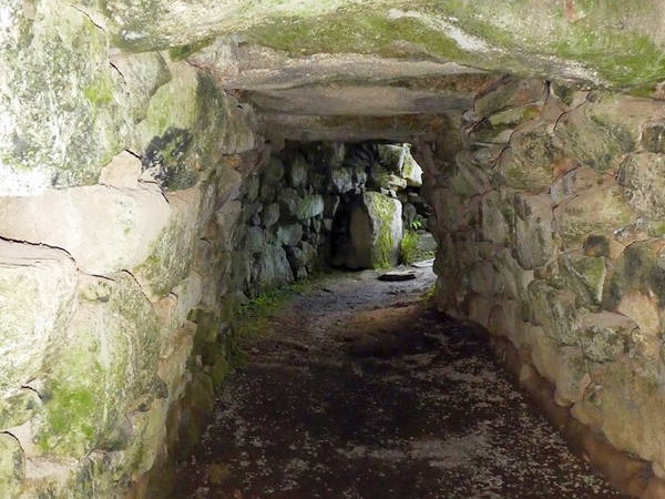 Chysauster fogou Cornwall underground passage entrance - Cornwall heritage day out