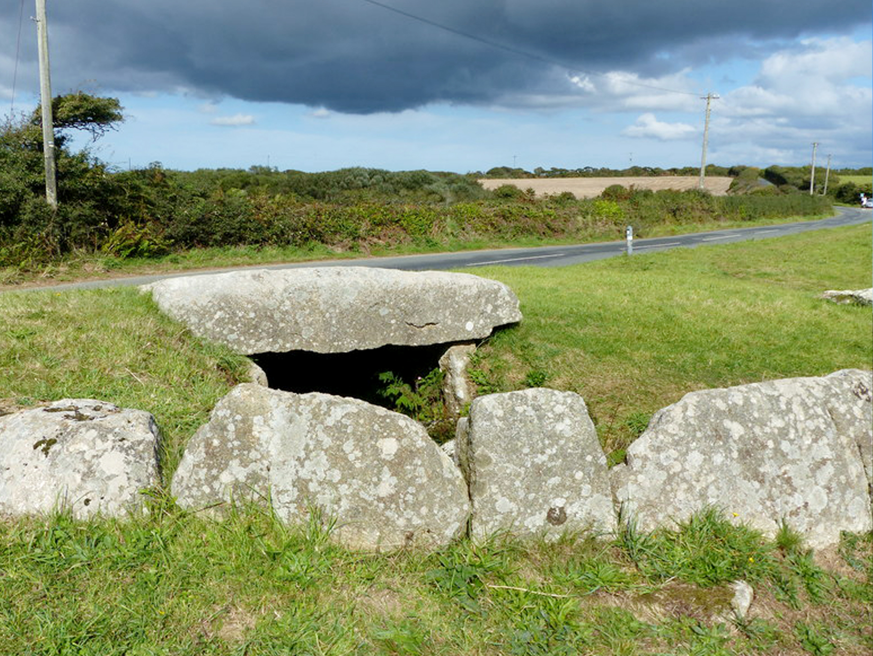 Tregiffian Burial Chamber St Buryan Cornwall Neolithic entrance grave - Cornwall family attraction