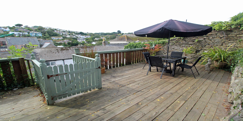 Decking area with barbecue