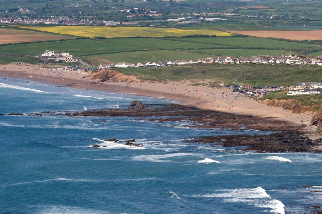 Widemouth Bay surfing in Cornwall -  Geograph (CC BY-SA 2.0)