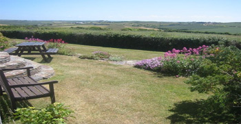 Large garden with views towards the Camel Estuary, Wesdale