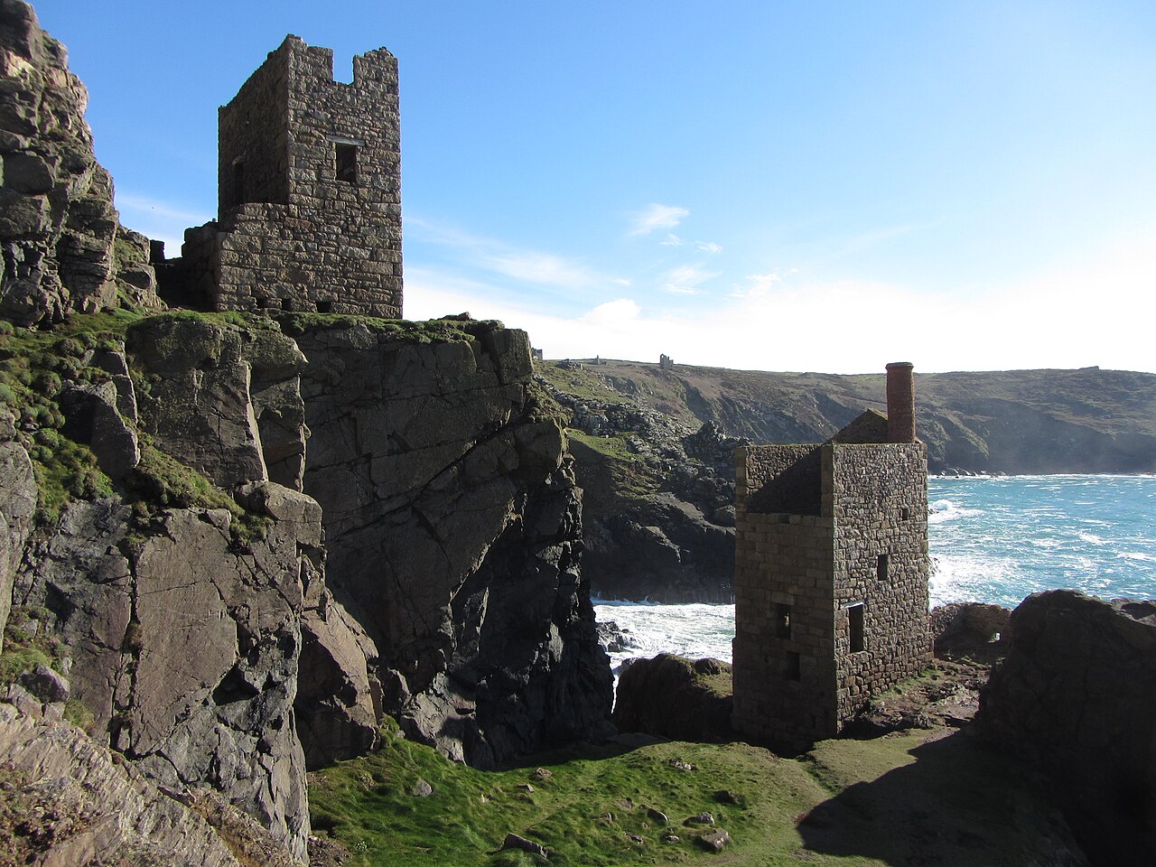 The Crowns engine houses at Botallack Mine
Photographer: Gareth James
License: CC BY-SA 2.0